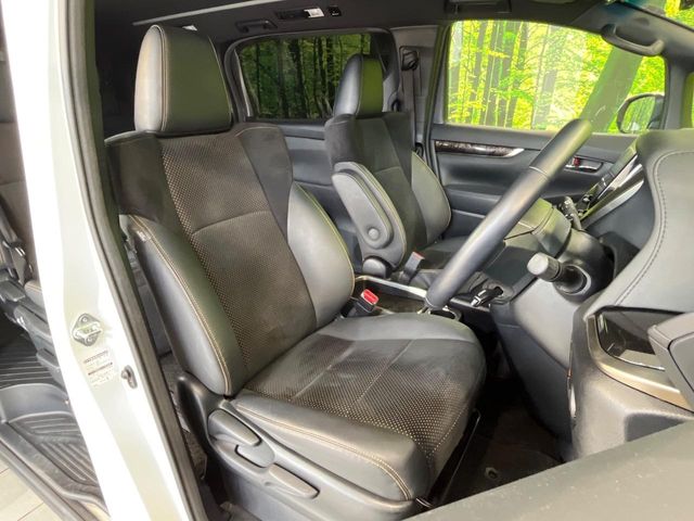 Toyota Alphard 7