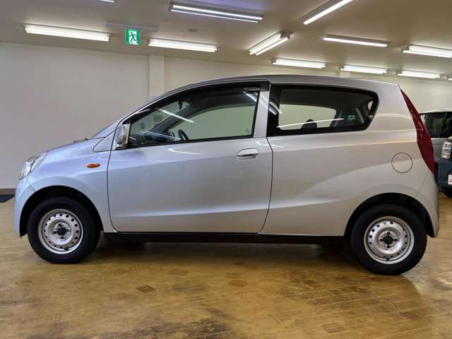 Daihatsu Mira 11