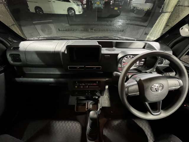 Toyota Pixis Truck 3