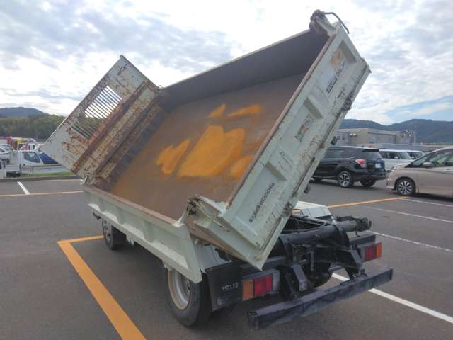 Isuzu Elf 5