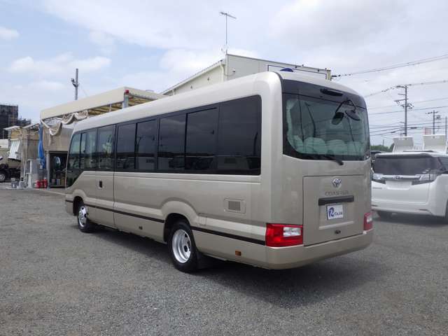 Toyota Coaster 2