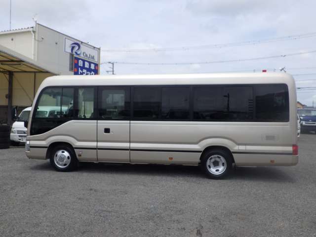 Toyota Coaster 3