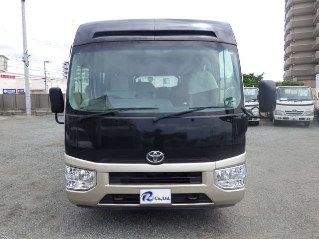 Toyota Coaster 4