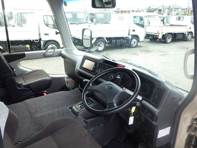 Toyota Coaster 9