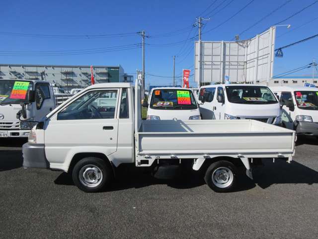 Toyota Light Ace Truck 8