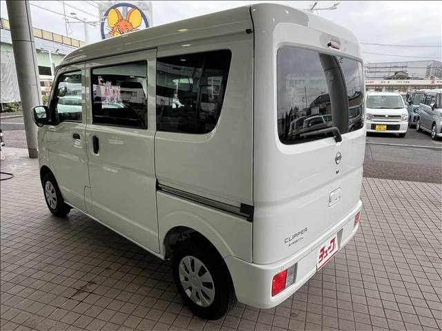Nissan NV100 Clipper 4