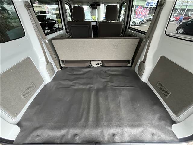 Nissan NV100 Clipper 5