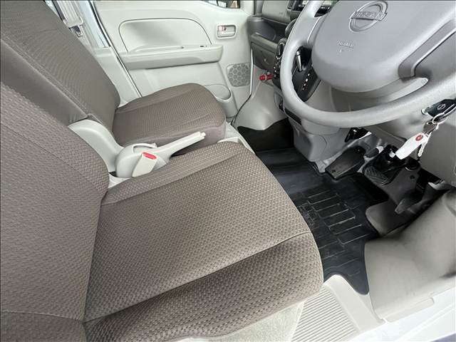 Nissan NV100 Clipper 7
