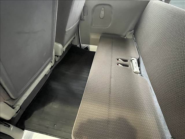 Nissan NV100 Clipper 10