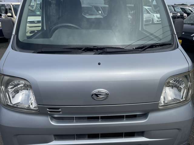 Daihatsu Hijet Cargo 9