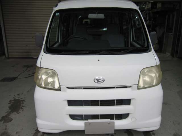 Daihatsu Hijet Cargo 2