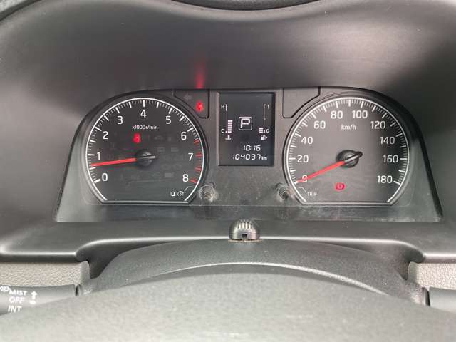 Nissan NV350 Caravan 6