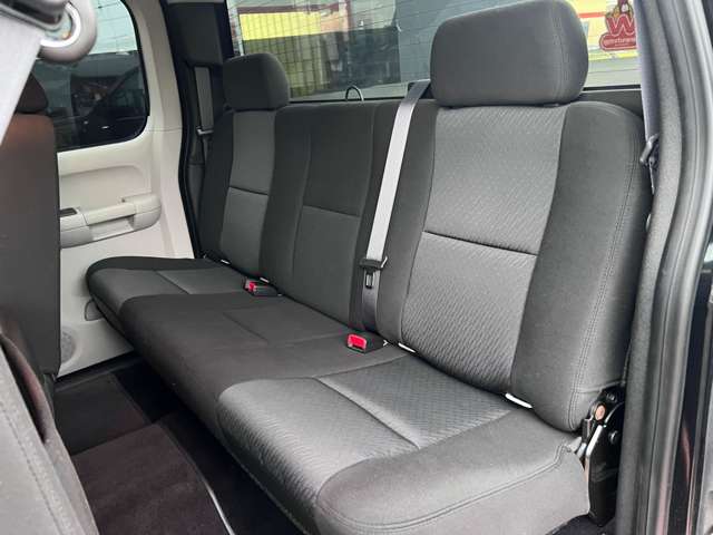 Chevrolet Silverado 9