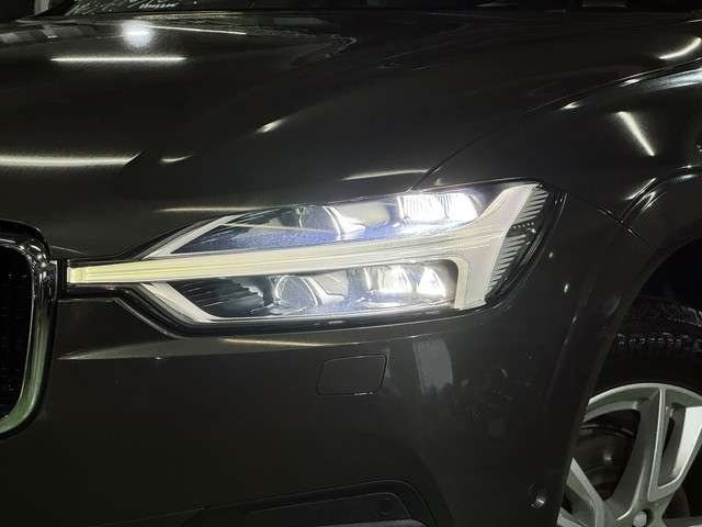 Volvo XC60 4