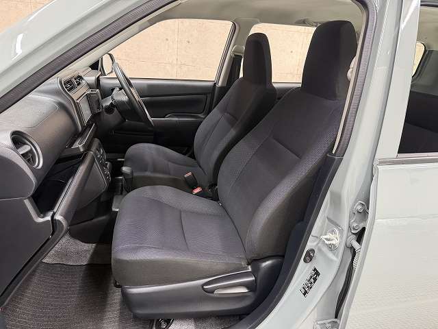 Toyota Probox Van 10
