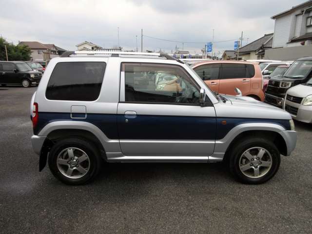 Mitsubishi Pajero Mini 7