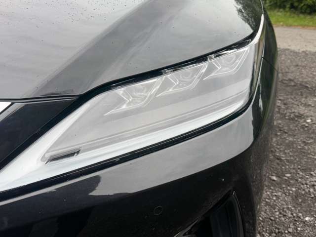 Lexus RX 7