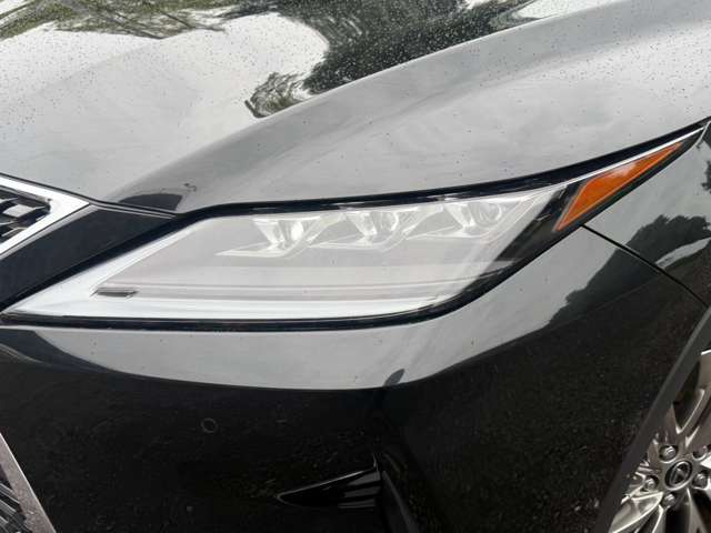 Lexus RX 8
