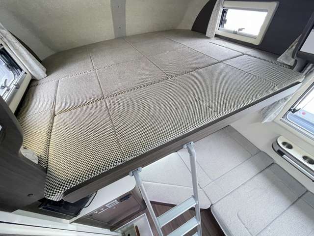 Toyota Camroad 12