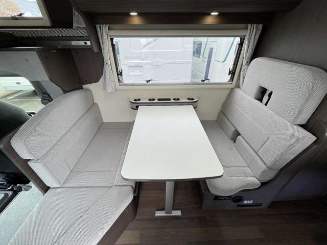 Toyota Camroad 4