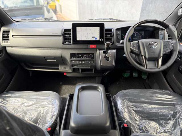 Toyota Hiace Van 3