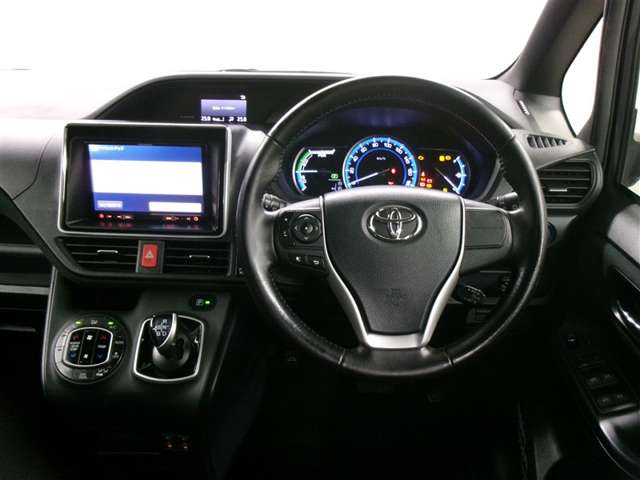 Toyota Voxy 5