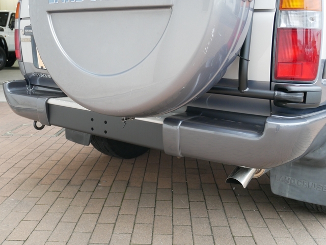 Toyota Land Cruiser 80 12