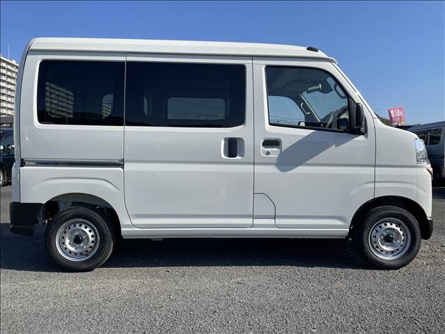 Daihatsu Hijet Cargo 11