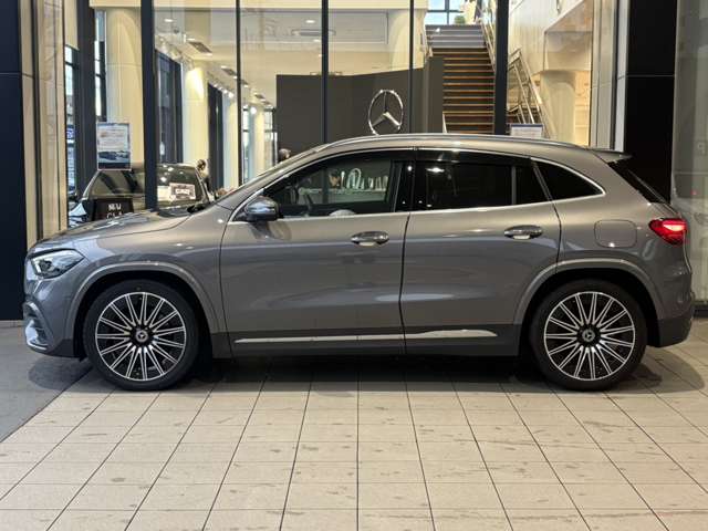 Mercedes-Benz GLA-Class 3