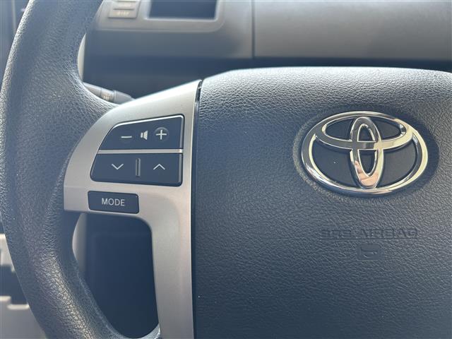 Toyota Noah 12