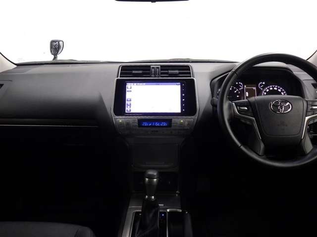 Toyota Land Cruiser Prado 6