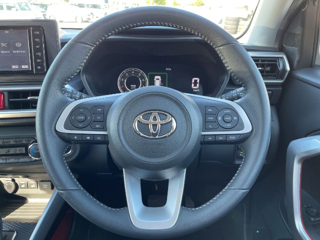 Toyota Raize 9