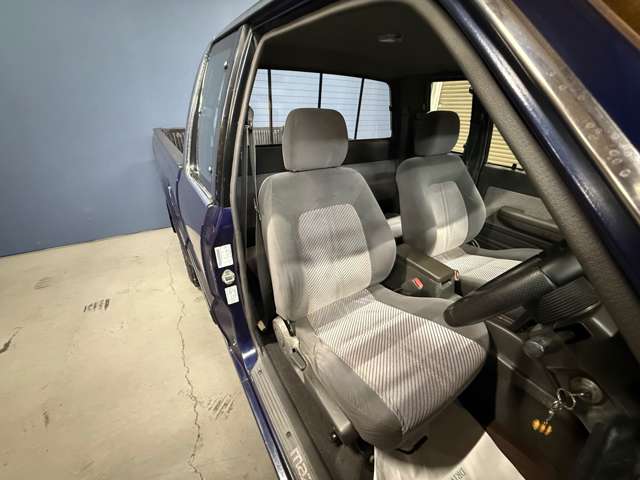 Mazda Proceed 12