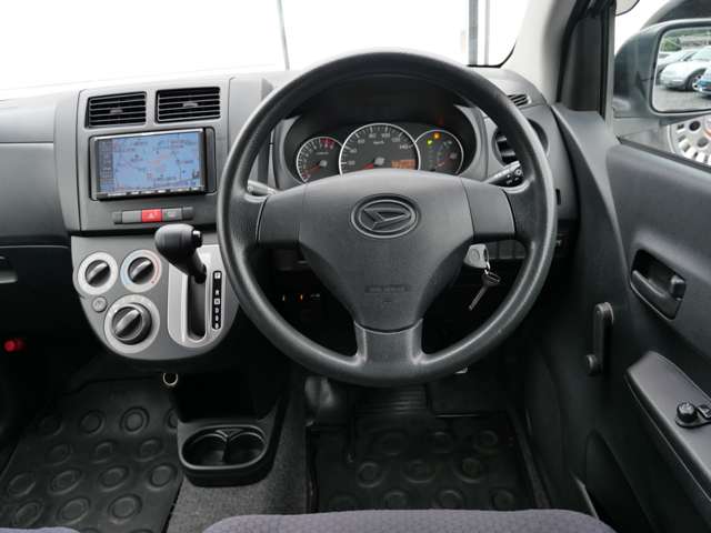 Daihatsu Mira 10