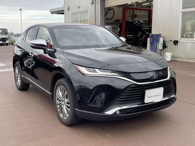 Toyota Harrier 3