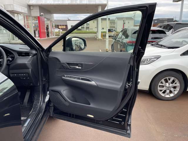 Toyota Harrier 8