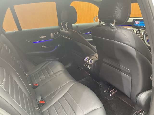 Mercedes-Benz GLC 8