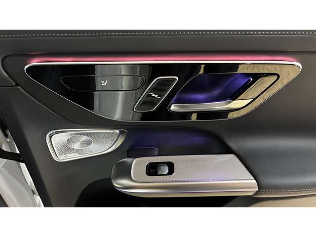 Mercedes-Benz GLC 10