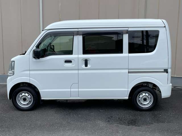 Nissan NV100 Clipper 6