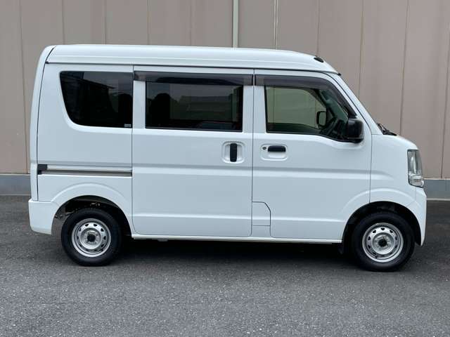 Nissan NV100 Clipper 7