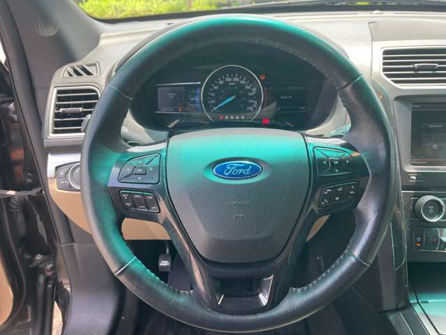 Ford Explorer 11