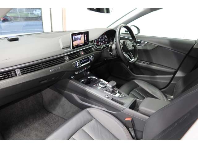 Audi A4 Allroad Quattro 4