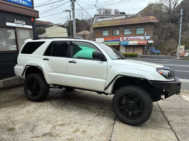 Toyota Hilux Surf 3