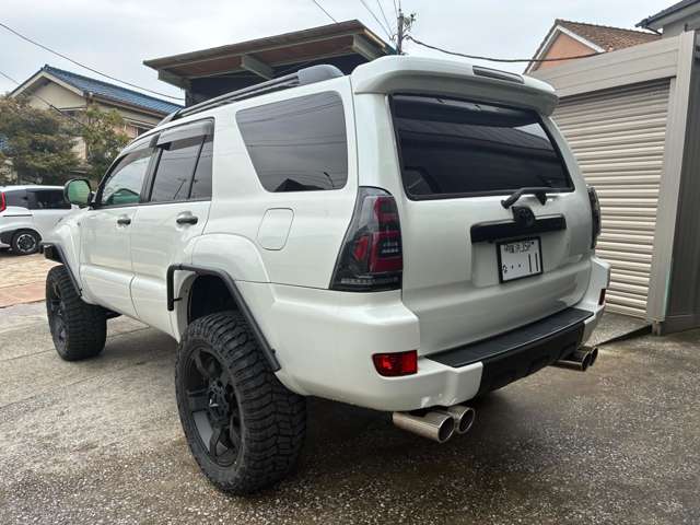 Toyota Hilux Surf 5