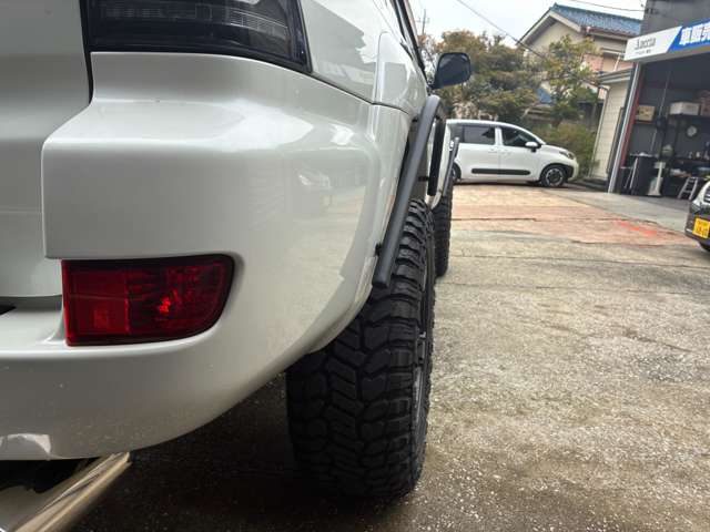 Toyota Hilux Surf 8