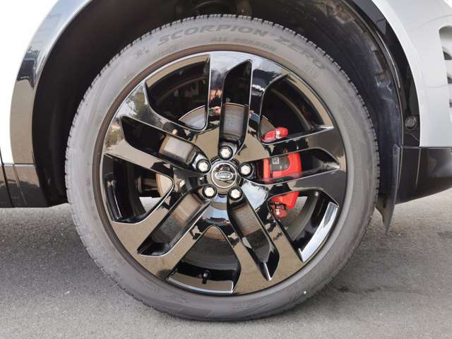 Land Rover Discovery Sport 8
