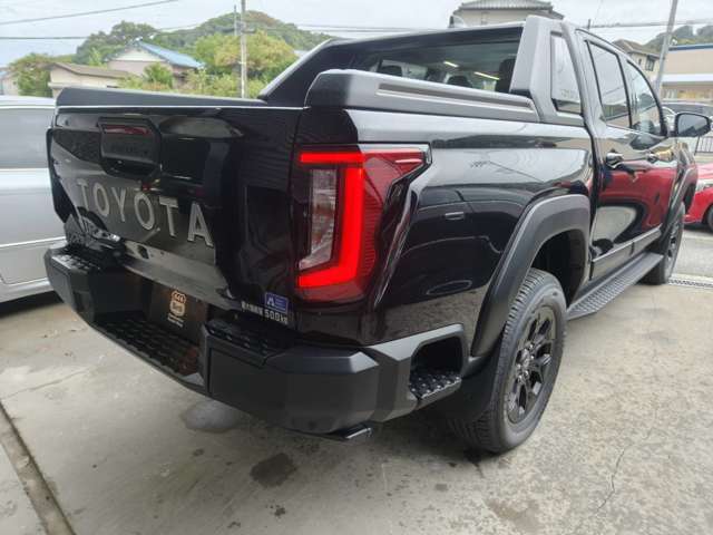 Toyota Hilux 11