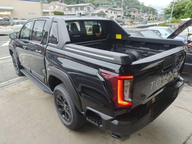Toyota Hilux 12