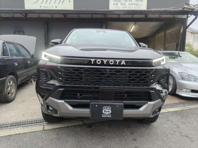 Toyota Hilux 4