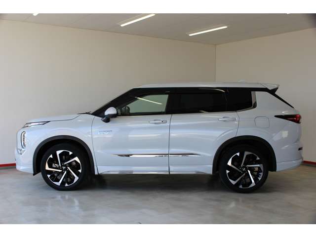 Mitsubishi Outlander 4